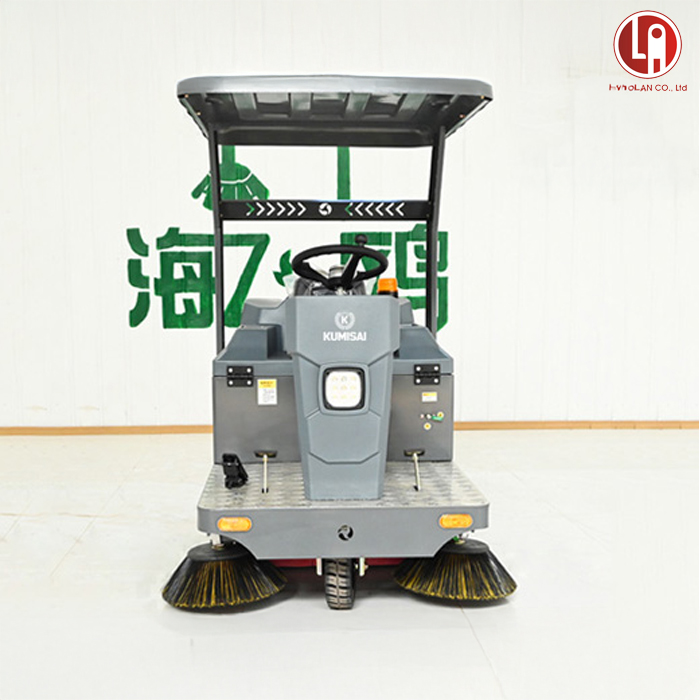 Xe quét rác ngồi lái Kumisai KMS 160E